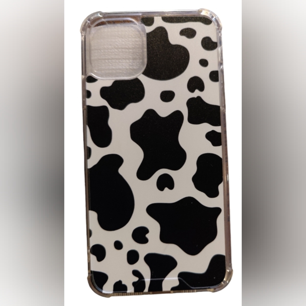 Cow print iPhone 15 pro case